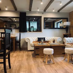 https://willa-karkonoska.karpacz-hotel.com
